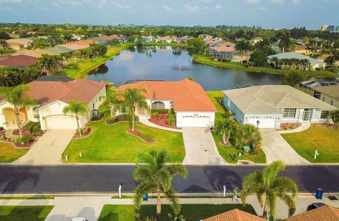 Wellington Lakes HOA, SoFlo Pool Decks and Pavers of Wellington